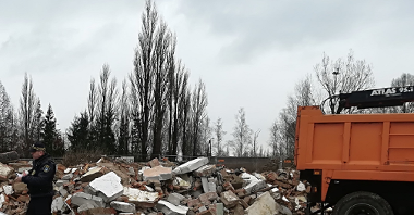 Nowosolska - składowisko gruzu z odpadami rozbiórkowymi