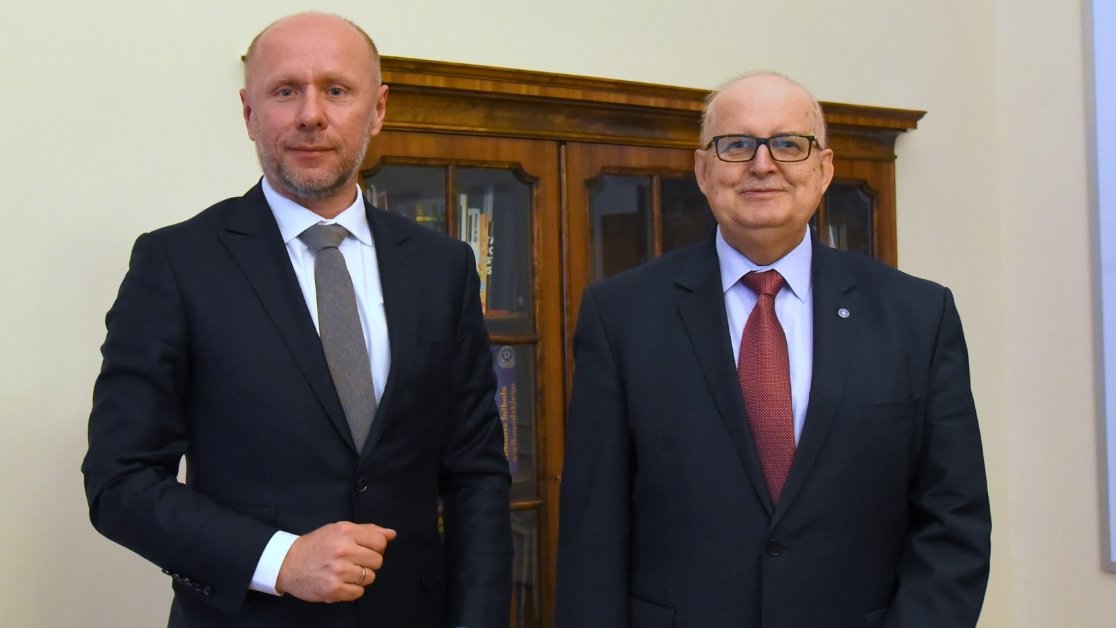 Współpraca przy realizacji strategii energetycznej Miasta Poznań - to główny cel porozumienia o współpracy z Politechniką Poznańską