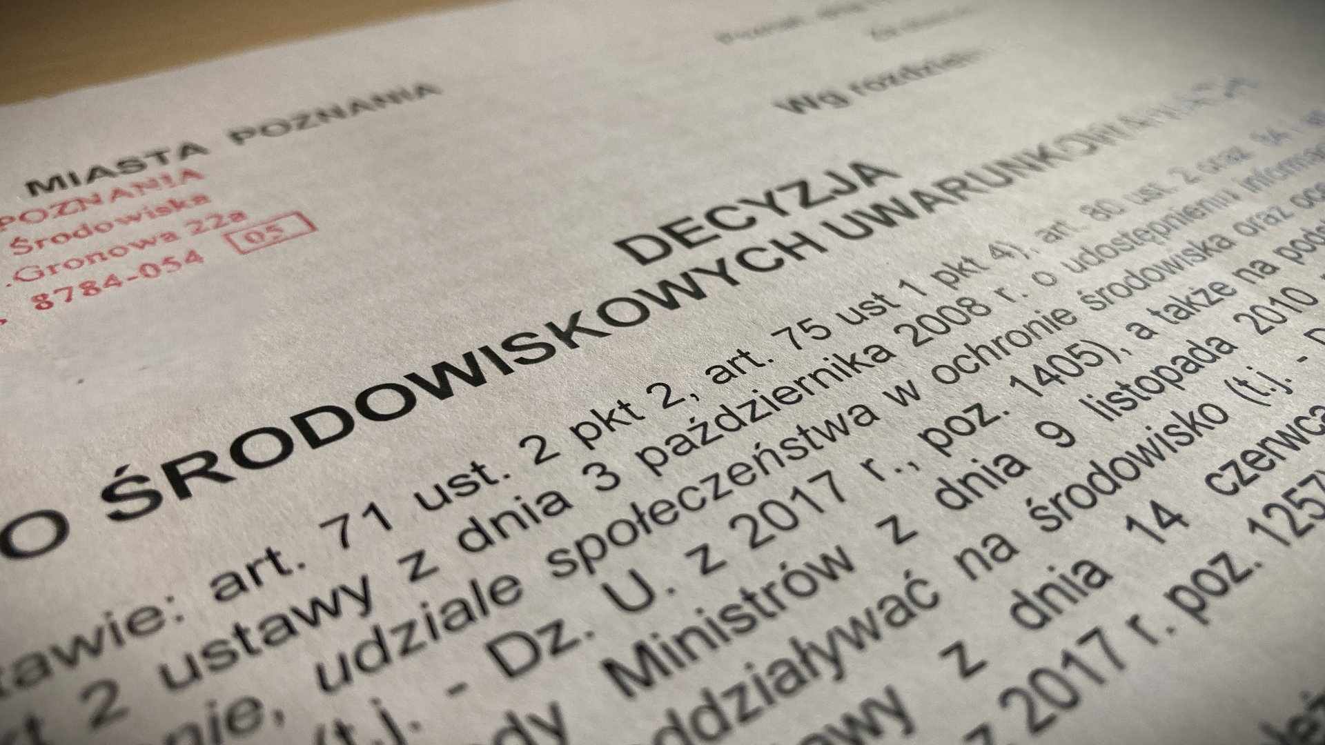 Opłata skarbowa za wydanie decyzji środowiskowej wynosi 205 zł. Ilustracja przedstawia pierwszą stronę decyzji o środowiskowych uwarunkowaniach