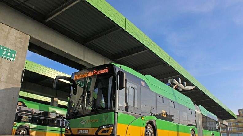 Autobus elektryczny na pętli os. Jana III Sobieskiego, fot. MPK Poznań - grafika artykułu