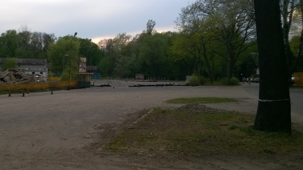 Miejsce w, którym mogłaby stanąć hala, fot. J. Gładysiak - grafika artykułu