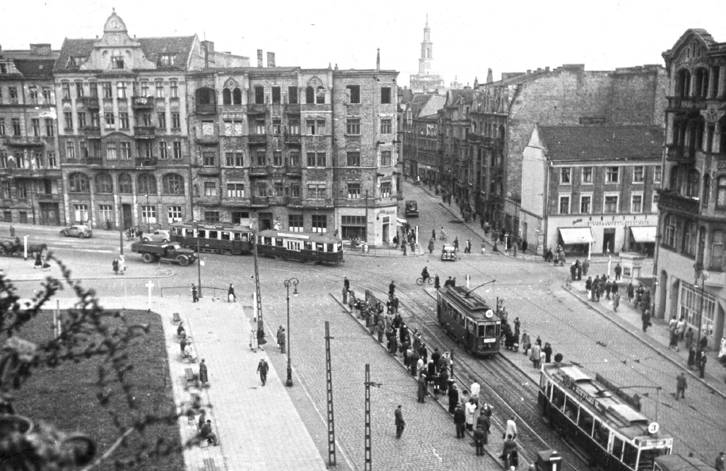 Plac Wiosny Ludów, 1.10.1950 r., fot. ze zb. Muzeum Historii Miasta Poznania - grafika artykułu