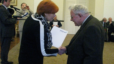 Radna Lidia Dudziak i Alojzy Szelejewski