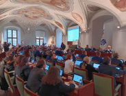 radne i radni obradują w sali sesyjnej - więcej w treści artykułu