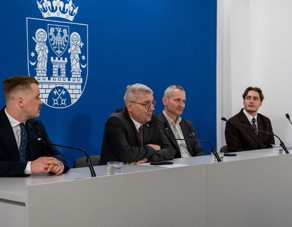 Zdjęcie z konferencji prasowej