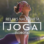 kobieta ćwiczyn jogę