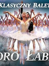 Baletnice tańczące w spektaklu.