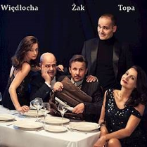 Zdjęcie aktorów grających w spektaklu.