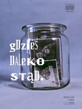 Zdjęcie słoika ze zdjęciami w środku. Nazwa wydarzenia.