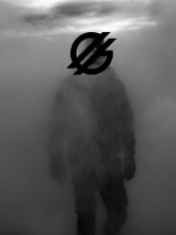 Baner promujący wydarzenie. Czarno-białe zdjęcie człowieka we mgle.