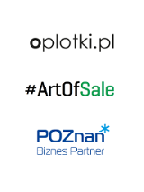 Trzy logotypy organizatorów. Od góry: Czarne logo Oplotki.pl, na środku czarno-zielone logo #ArtOfSale, na sole Niebieskie logo Poznań Biznes Partner.