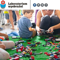 dzieci i klocki lego