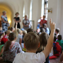 dzieci podczas wycieczki w Zamku