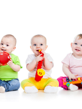 dzieci z instrumentami