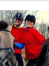 dziecko na koniu