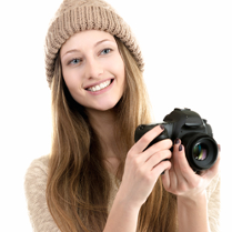 Dziewczyna z aparatem fotograficznym