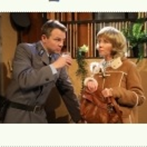 Zdjęcie aktorów grających w spektaklu.