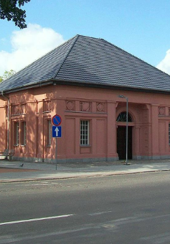 Zdjęcie budynku Dworca Letniego.