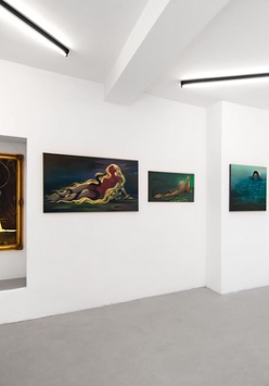 Zdjęcie części wystawy w galerii.