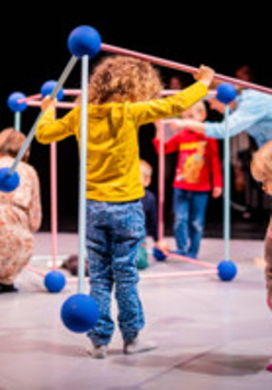 Na zdjęciu fragment przedstawienia.