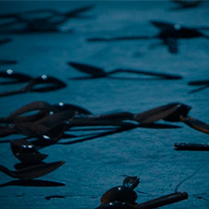 kompozycja z łyżeczek