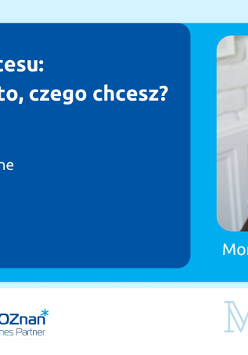 Grafika promocyjna szkolenia: Kroki do sukcesu: jak osiągnąć to, czego chcesz. Zdjęcie kobiety na niebieskim tle