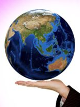 kula ziemska na dłoni