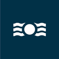 Logo przypominające fale i słońce jako biała grafika na granatowym tle.