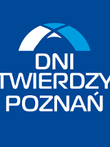 Na niebieskim tle logo Dni Twierdzy Poznań.