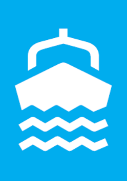 Logo przedstawia przód statku i fale w kolorze białym, tło jest koloru jasnego niebieskiego.
