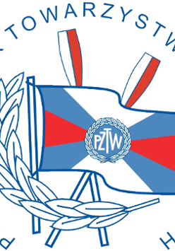 Logotyp Polskiego Związku Towarzystw Wioślarskich - niebiesko-czerwona flaga z białym napisem PZTW na niebieskim tle. Wokół niej wieniec laurowy oraz 2 skrzyżowane biało-czerwone wiosła, a także granatowa nazwa związku