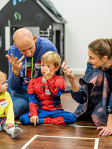 Mali Odkrywcy podczas zajęć