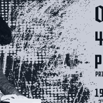 Plakat, który promuje koncert Olgha Live. Czarno-biała kolorystyka, mroczny artysta w kapeluszu, z boku napisy informujące o wydarzeniu.