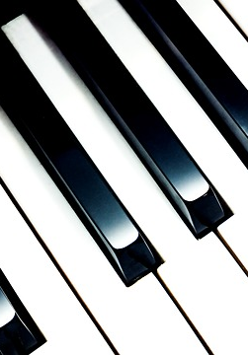 Na obrazku widać klawisze pianina