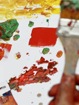 warsztaty, pomalowanie płótno, pędzel i dłoń