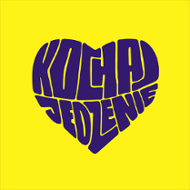 Niebieski napis "Kocha jedzenie" w kształcie serca