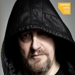 Jacek Piekara na zdjęciu