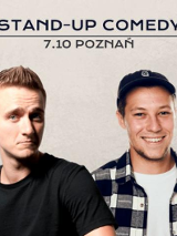Plakat promujący wydarzenie. Zdjęcie dwóch mężczyyzn występujących na stand-up'ie