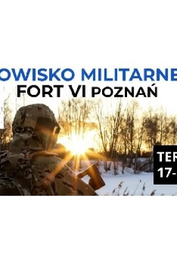 Postać w mundurze na śniegu. Napis: "zimowisko militarne ASG" Fort VI Poznań, 17-21.01.2022 r.