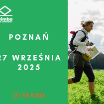 Z prawej storny kobieta ubrana na sportowo z plecakiem biegnie po polanie, trzymając w ręku mapę. W tle drzewa i chmury. Z lewej strony białe napisy na zielonym tle. Szczegółowe informacje na temat wydarzenia zawarte w treści artykułu.