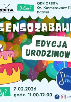 Kolorowa grafika z tłem pełnym balonów w różnych barwach. Z lewej strony widać rysunkowy tort urodzinowy z polewą i świeczkami, a całość utrzymana jest w imprezowym stylu z miękkimi, falującymi kształtami. Na środku widać napisy będące szczegółami na temat wydarzenia, które są zawarte w treści artykułu.
