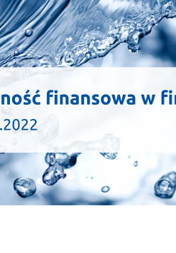 W tle płynąca woda. Na środku grafiki tytuł szkolenia: Płynność finansowa w firmie, 18.01.2022. Na dole logotypy organizatorów: Poznań Biznes Partner i Banku Gospodarstwa Krajowego.
