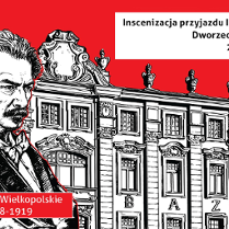Plakat promujący pociąg specjalny "Mistrz Paderewski", szkic Paderewskiego na tle zabytkowej kamienicy. Z boku napisy, które informują o wydarzeniu.