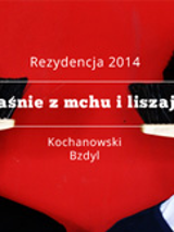 na czerwonym tle twarze dwóch mężczyzn przykryte miotłami