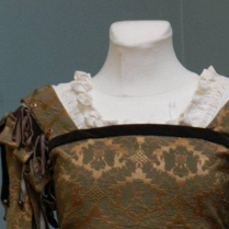 średniowieczny strój