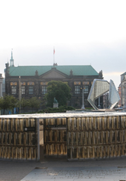 stanowisko NBP na placu Wolności