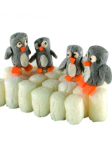 Pingwinki zbudowane z piankowych klocków