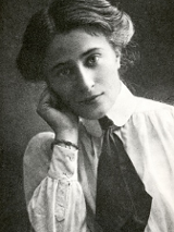 Na czarno-białym zdjęciu młoda Kazimiera Iłłakowiczówna.