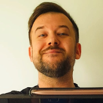 Na zdjęciu Przemek Staroń.