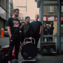 Na zdjęciu członkowie zespołu.